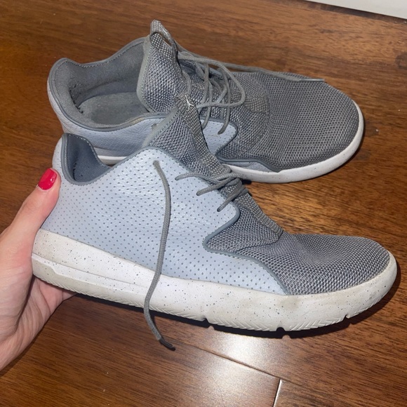 Jordan Eclipse (GS) - Picture 2 of 4